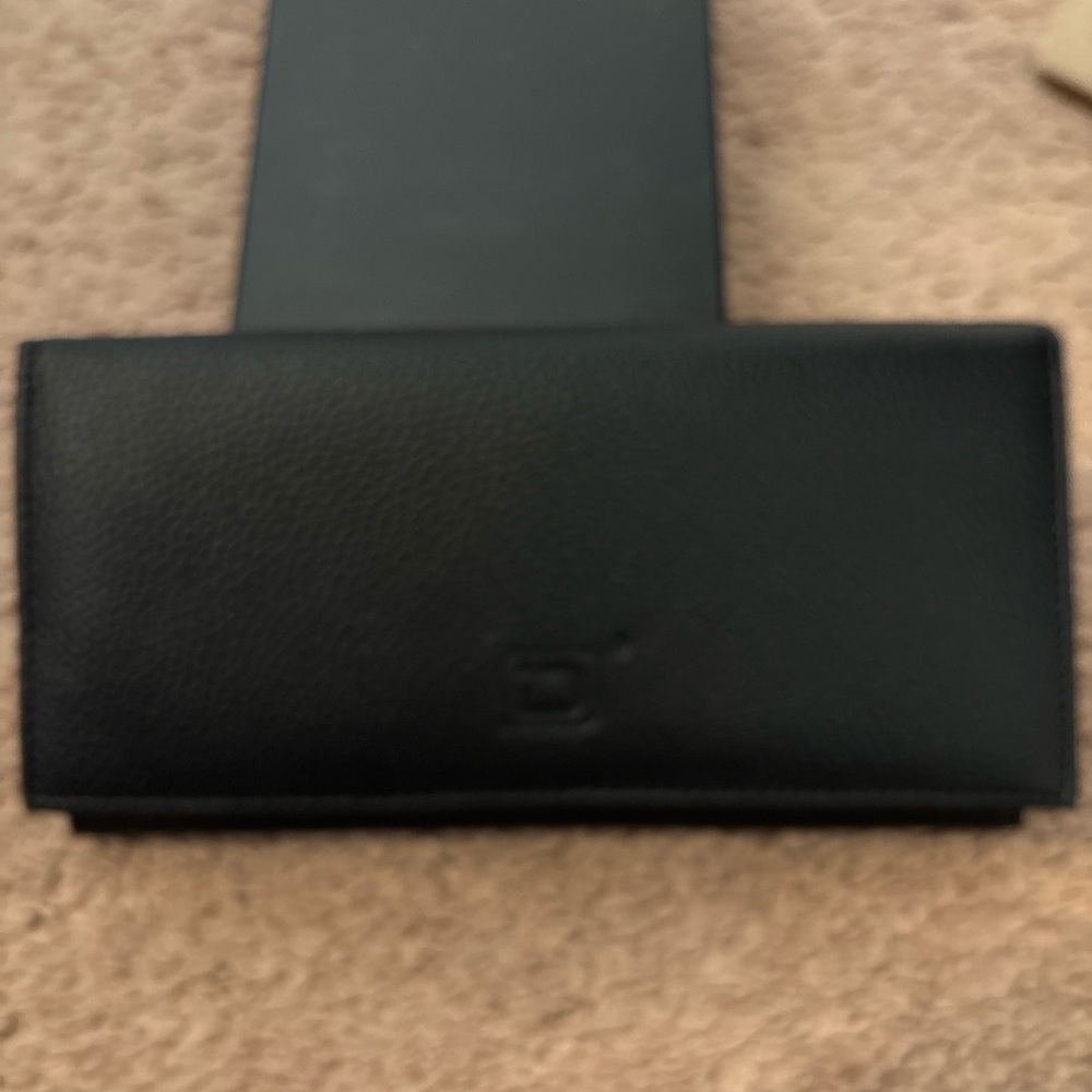 Identity stronghold wallet new